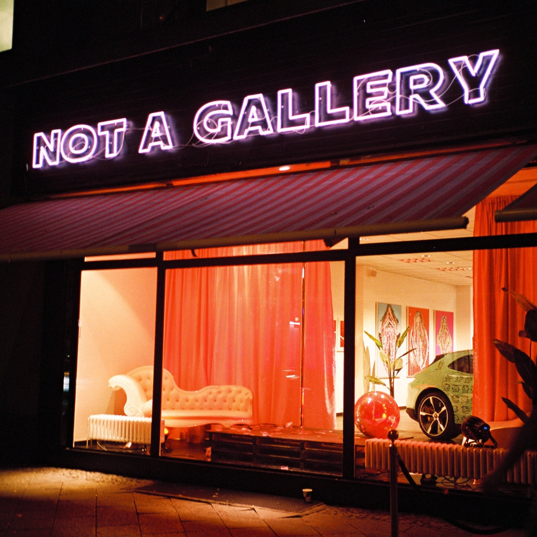 Gekaufte Liebe: Group Exhibtion