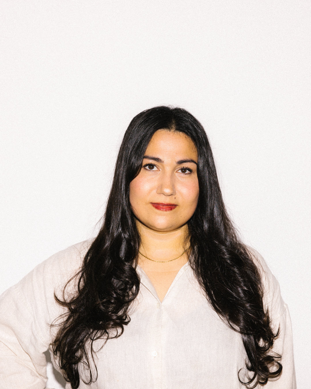 Portrait of Artist Doumorh El-Riz at Notagallery in Berlin-Kreuzberg