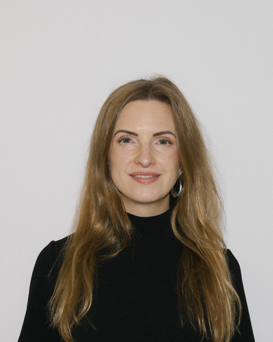Portrait of Artist Ida Aniz at Notagallery in Berlin-Kreuzberg