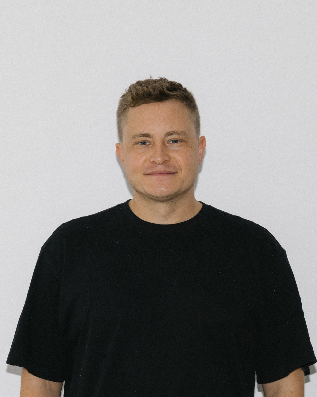 Portrait of Artist Stephan Meissner at Notagallery in Berlin-Kreuzberg