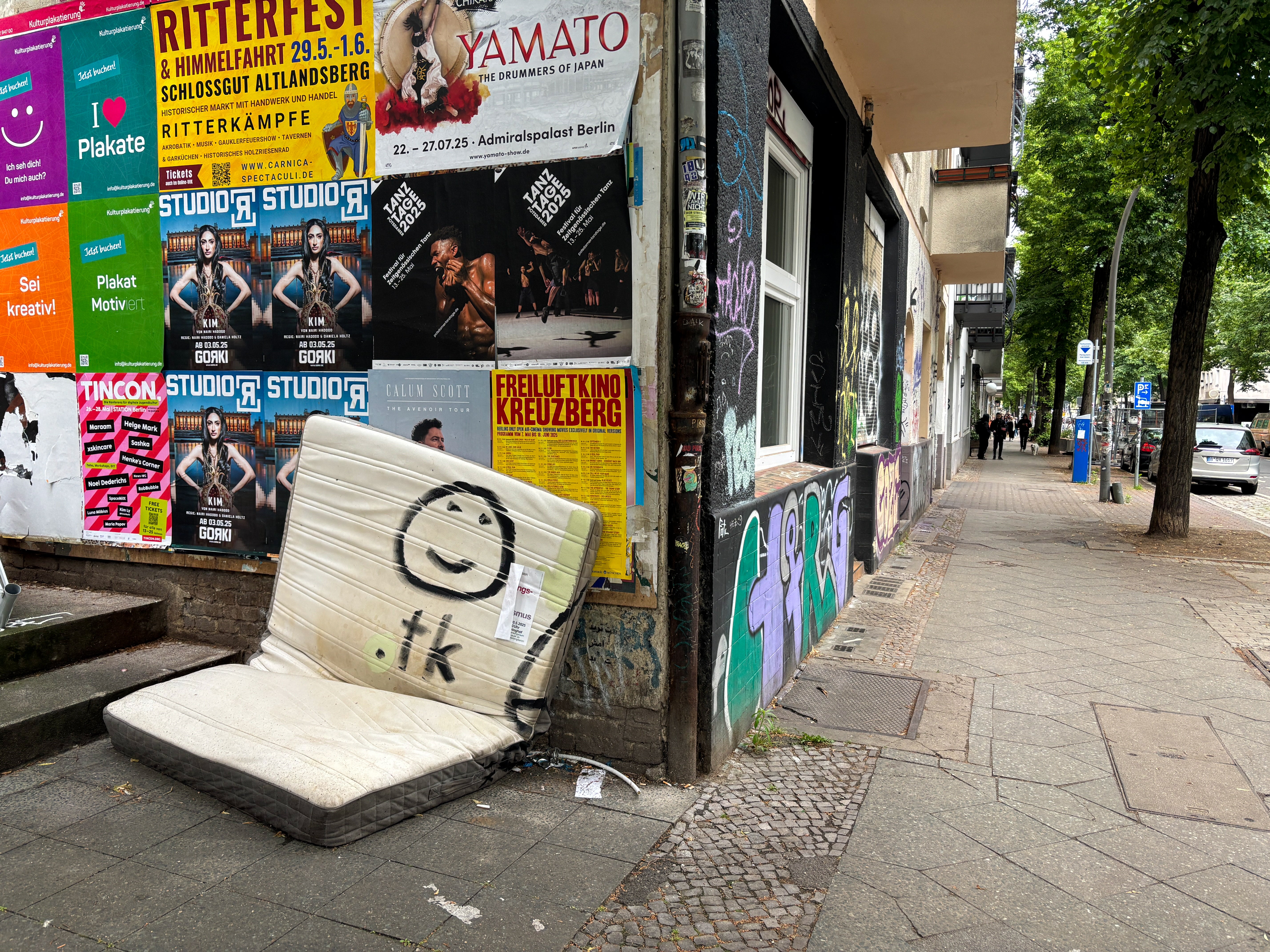 Artwork at Notagallery gallery in Berlin-Kreuzberg Checkpoint Charlie